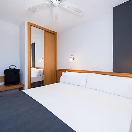 Hotel Liberty *